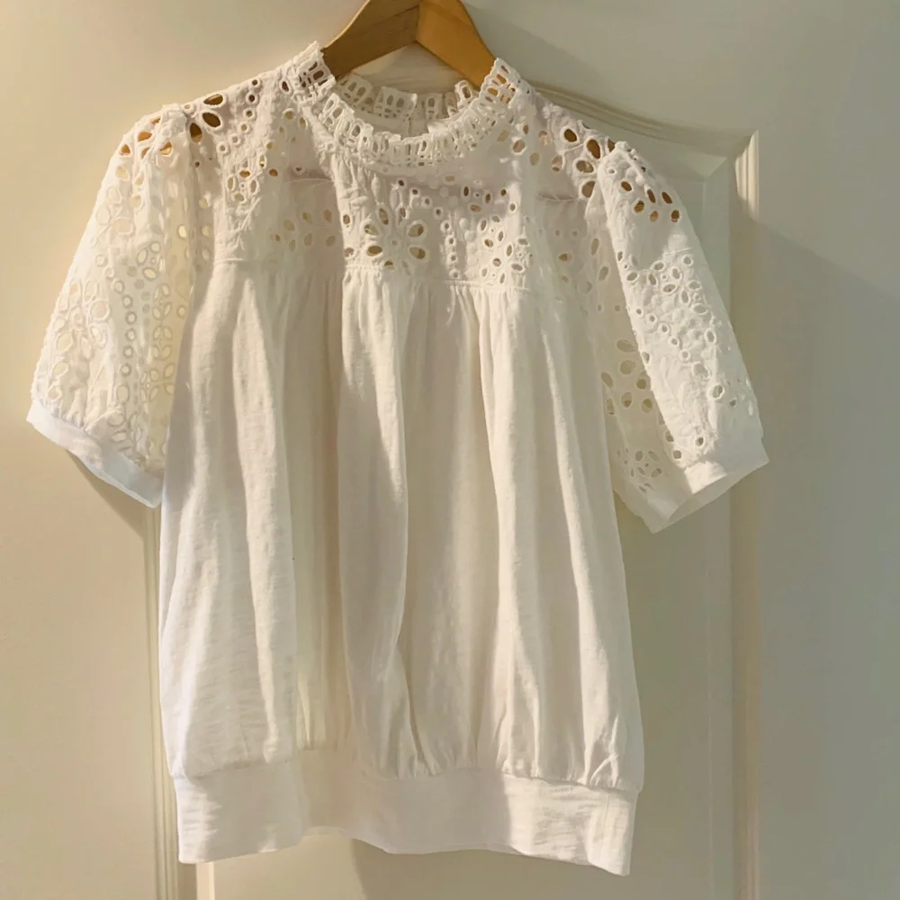 Anthropologie White Eyelet Puff Sleeve Blouse